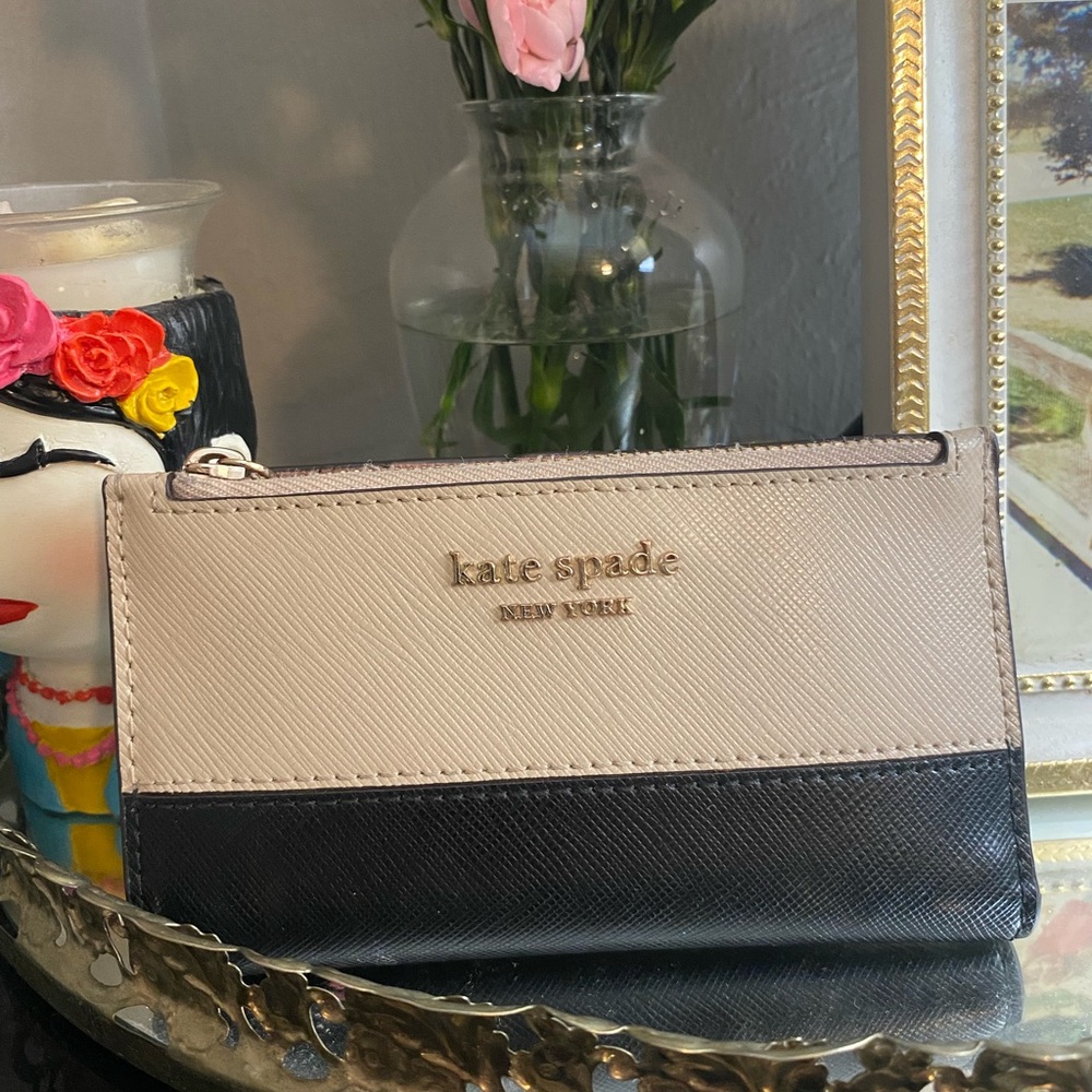 Kate Spade Black and Cream Wallet